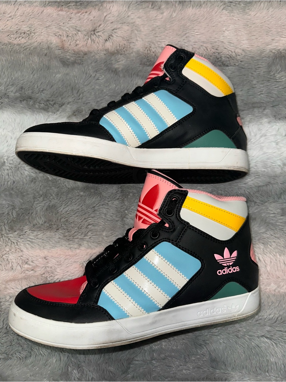 adidas High-Top Sneakers in Red, Pink & Light Blue - Picture 3 of 7